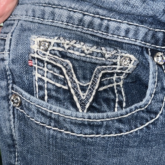 LOTS OF WEAR LEFT IN THESE SUPER CUTE VIGOSS THE NEW YORK BLING CAPRIS SIZE 9/10 - Picture 5 of 10